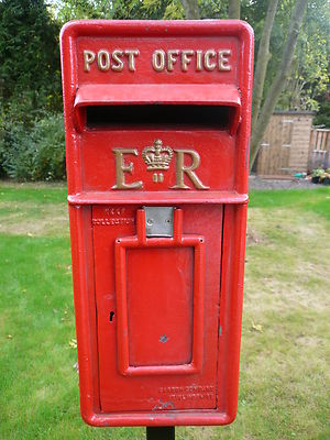 royal mail post office box erii pillar box